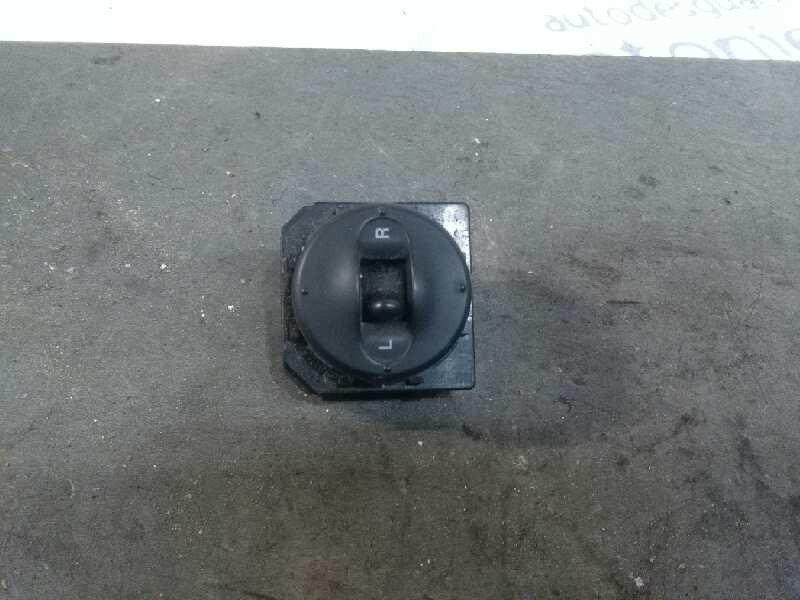 Recambio de mando retrovisor para kia carens 2.0 crdi ex monovolumen referencia OEM IAM   