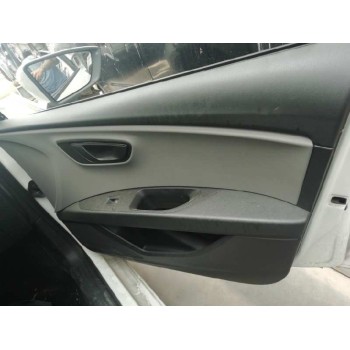 GUARNECIDO PUERTA DELANTERA DERECHA 