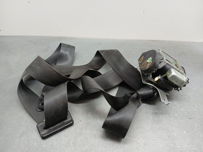 Recambio de pretensor airbag derecho para kia cee´d sporty wagon ex referencia OEM IAM 888201h000  