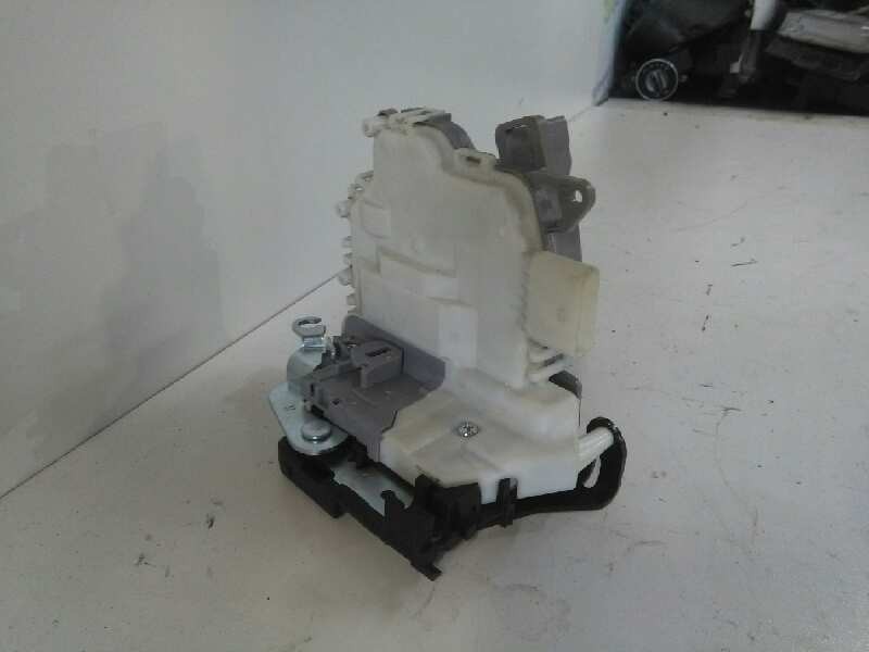 Recambio de cerradura puerta delantera derecha para seat altea (5p1) referencia OEM IAM 1P1837016B NUEVO 6 PINS