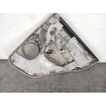 Recambio de guarnecido puerta trasera izquierda para jeep commander 3.0 crd cat referencia OEM IAM   