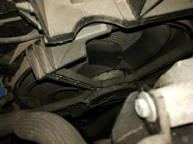 Recambio de electroventilador para citroën c4 picasso feel referencia OEM IAM 19995yy0591ep  ficha rota ver foto
