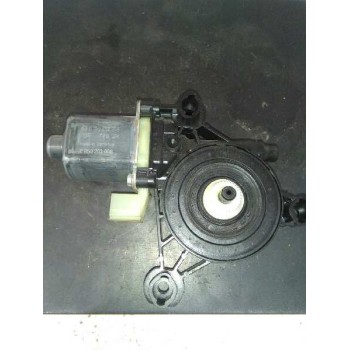 Recambio de motor elevalunas trasero derecho para volkswagen tiguan advance bmt referencia OEM IAM 5Q0959802A  