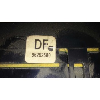 Recambio de display para daewoo tacuma se referencia OEM IAM 96262580  