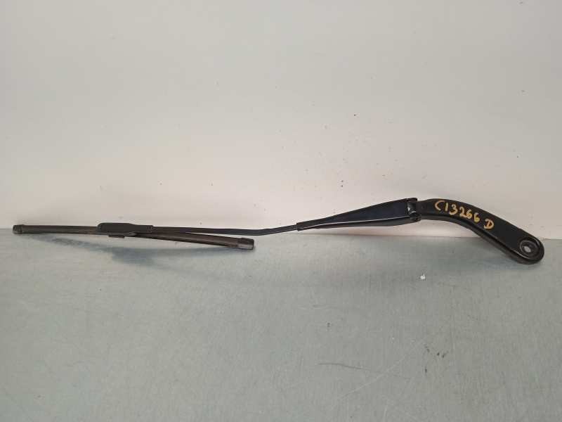 Recambio de brazo limpia delantero derecho para bmw serie m2 coupe (f87) basis referencia OEM IAM 61617239520 7239520 