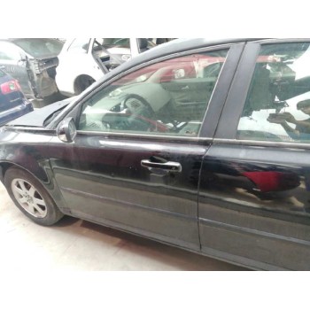 PUERTA DELANTERA IZQUIERDA ALGUN TOQUE 