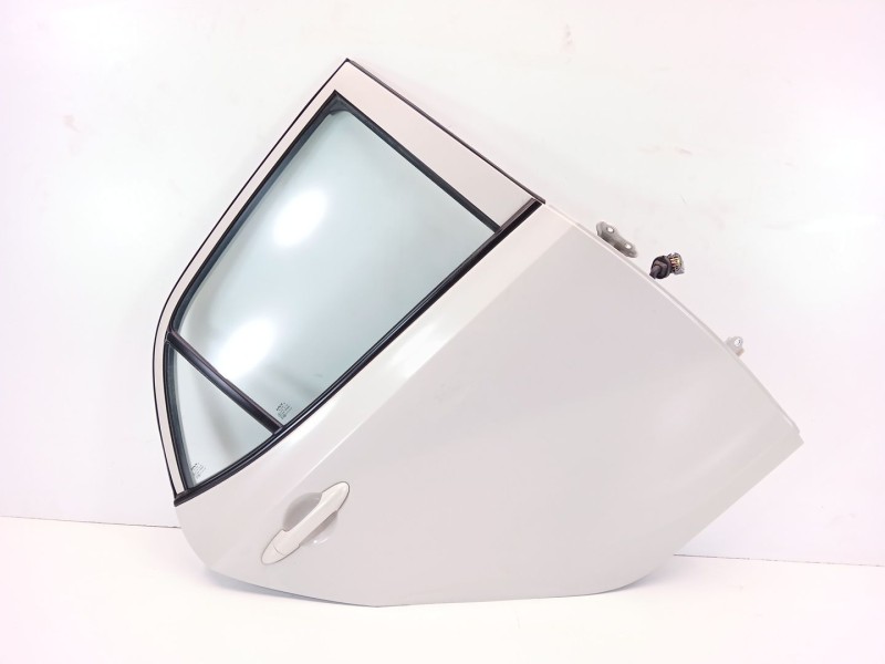Recambio de puerta trasera derecha para kia picanto iii (ja) 1.0 referencia OEM IAM 77004G6000  