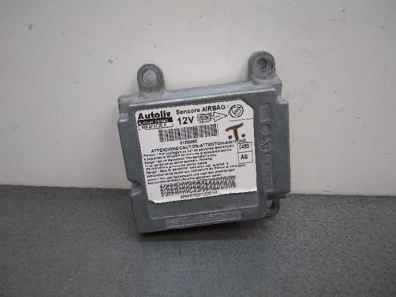 Recambio de centralita airbag para fiat linea (110) emotion referencia OEM IAM 51755095  