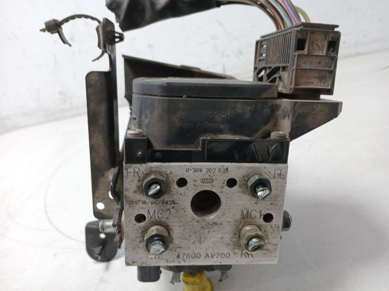 Recambio de abs para nissan primera (p12) 1.9 dci referencia OEM IAM 47600av700 0265202524 