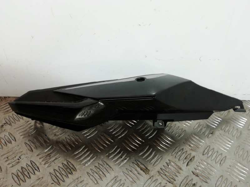 Recambio de plasticos para honda cbr 650r cbr 650r referencia OEM IAM 77241MKYD500  TRASERO IZQUIEDO