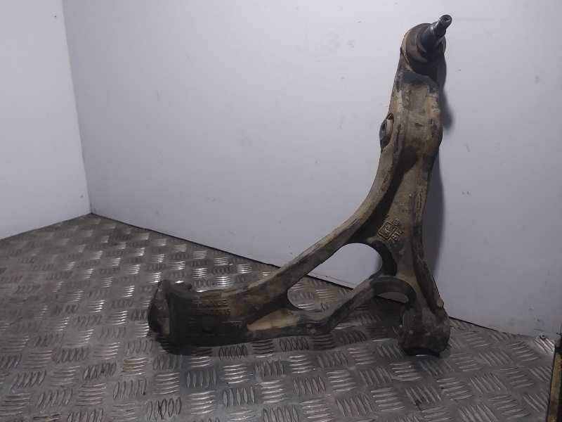 Recambio de brazo suspension inferior delantero derecho para volkswagen touareg (7la) tdi r5 referencia OEM IAM 7L0407154B  