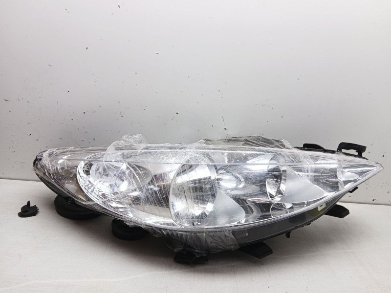 Recambio de faro derecho para peugeot 207/207+ (wa_, wc_) 1.4 16v referencia OEM IAM 620695  H7+H1