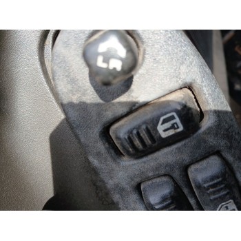 Recambio de retrovisor derecho para chevrolet camaro 3.8 referencia OEM IAM E11014705  