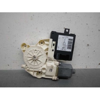 MOTOR ELEVALUNAS TRASERO IZQUIERDO 0130822219 981536103 A2C530988959