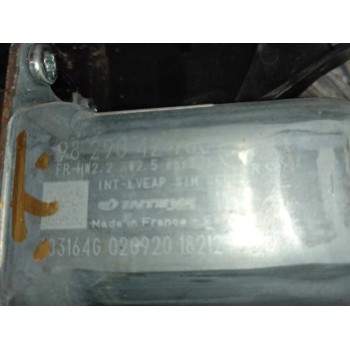 Recambio de elevalunas delantero derecho para peugeot 208 (p2) active referencia OEM IAM 9829043380 9829042980 5P 6 PINS