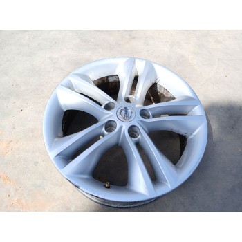 LLANTA TRASERA IZQUIERDA 40300BR07A x1 17 pulgadas