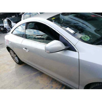 Recambio de puerta delantera derecha para renault laguna coupe gt referencia OEM IAM  NO INCLUYE ACCESORIOS 