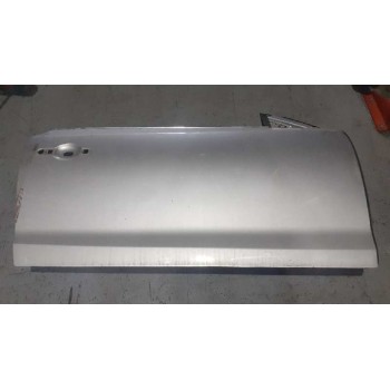 Recambio de puerta delantera derecha para renault laguna coupe gt referencia OEM IAM  NO INCLUYE ACCESORIOS 