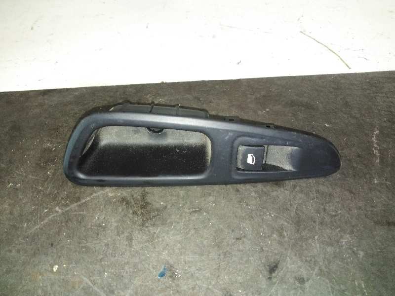 Recambio de mando elevalunas trasero derecho para peugeot 308 allure referencia OEM IAM   