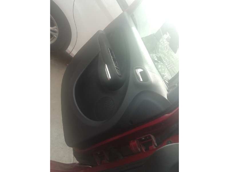 Recambio de guarnecido puerta delantera izquierda para citroën c3 picasso sx referencia OEM IAM   