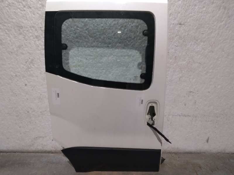 Recambio de puerta lateral corredera derecha para peugeot bipper 1.3 16v hdi fap referencia OEM IAM  BLANCO 