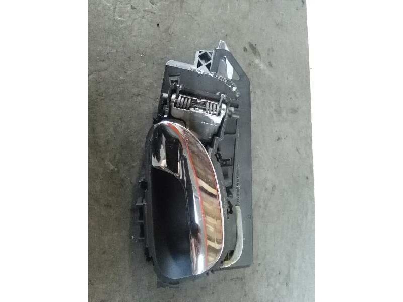 Recambio de maneta interior delantera derecha para peugeot 307 (s1) xr clim referencia OEM IAM   