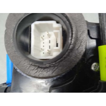Recambio de cerradura puerta trasera derecha para toyota auris hybrid active referencia OEM IAM   4 PINS