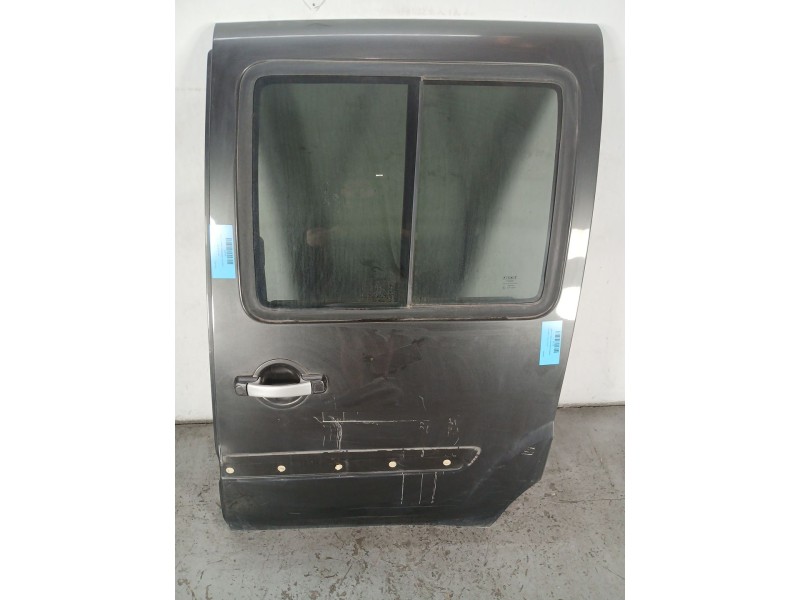 Recambio de puerta lateral corredera izquierda para fiat doblo (119) 1.9 jtd cat referencia OEM IAM   