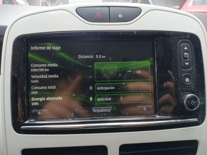 Recambio de pantalla multifuncion para renault zoe (bfm_) zoe referencia OEM IAM   