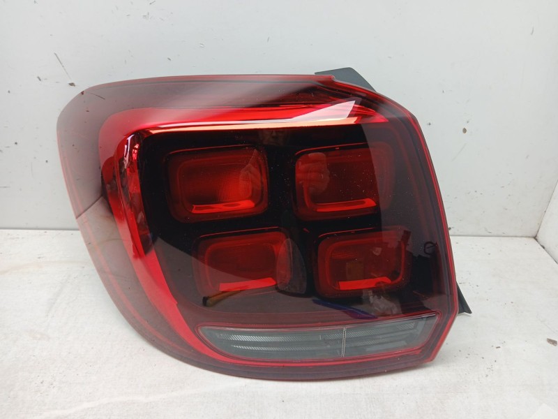 Recambio de piloto trasero izquierdo para dacia sandero 0.9 tce cat referencia OEM IAM 265554938r nuevo 