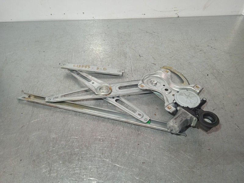 Recambio de elevalunas delantero derecho para toyota yaris hybrid active referencia OEM IAM 857100D100 ELECTRICO 6 PIN 5P