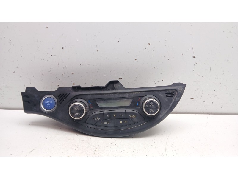 Recambio de mando climatizador para toyota yaris hybrid active referencia OEM IAM 75f206 559000d800 