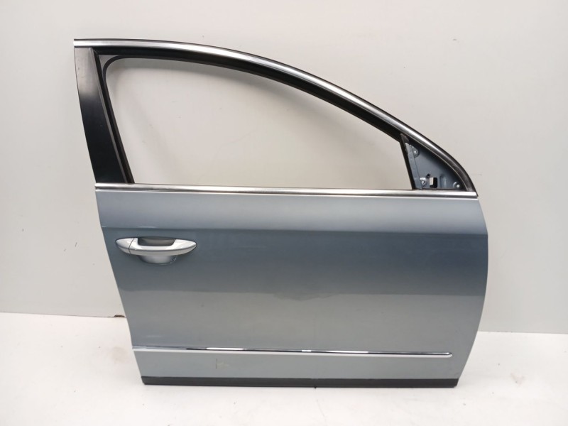 Recambio de puerta delantera derecha para volkswagen passat b6 (3c2) 2.0 tdi referencia OEM IAM 3C4831056J  