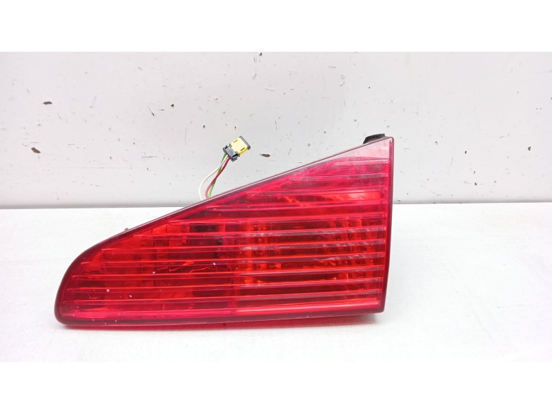 Recambio de piloto trasero derecho interior para peugeot 607 (s2) básico referencia OEM IAM   