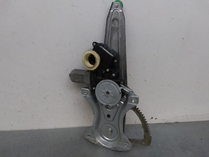 Recambio de elevalunas trasero derecho para toyota auris hybrid active referencia OEM IAM 8570202020 961919101 10 PINS