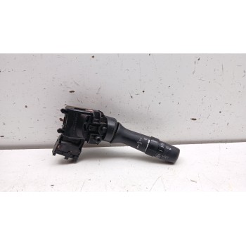 Recambio de mando luces para toyota yaris hybrid active referencia OEM IAM 0d19017f936  