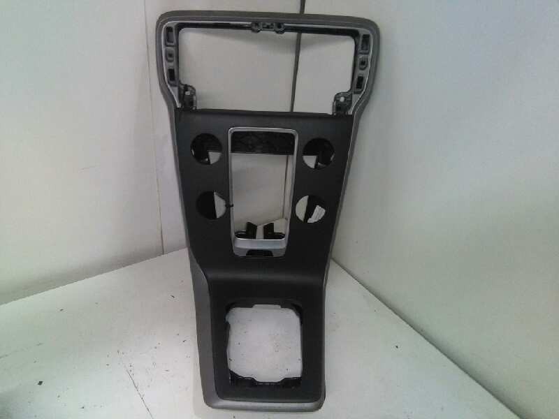 Recambio de consola central para volvo v40 inscription referencia OEM IAM 31306725 SALPICADERO 31306639 31307327