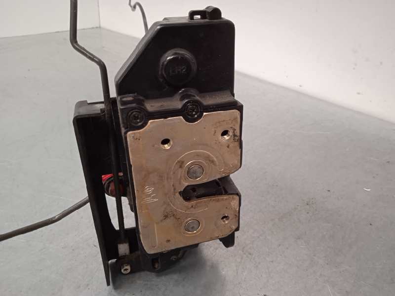 Recambio de cerradura puerta delantera izquierda para ssangyong rodius xdi premium referencia OEM IAM   5 PINS