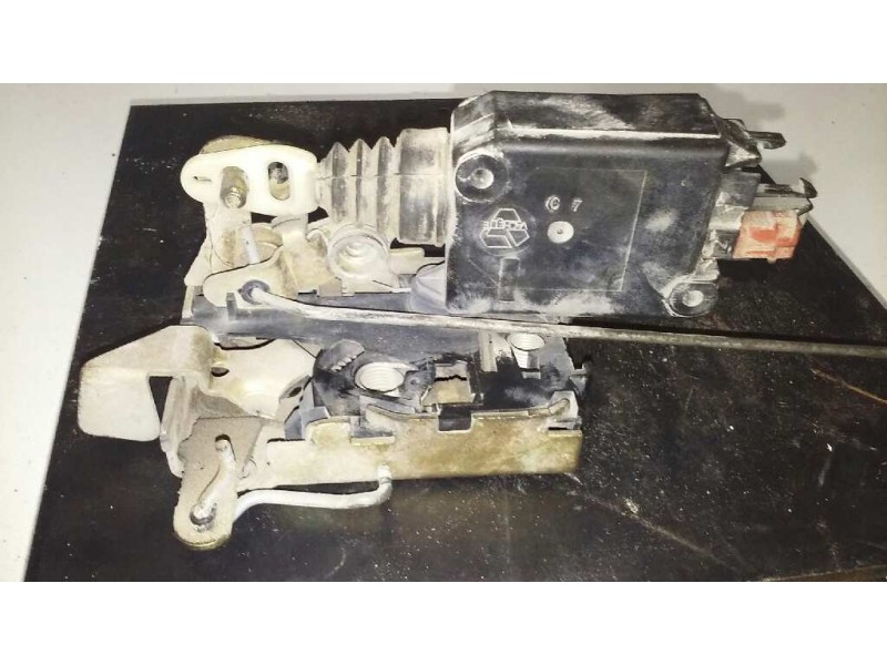 Recambio de cerradura puerta delantera derecha para citroën zx 1.9 d tentation referencia OEM IAM   