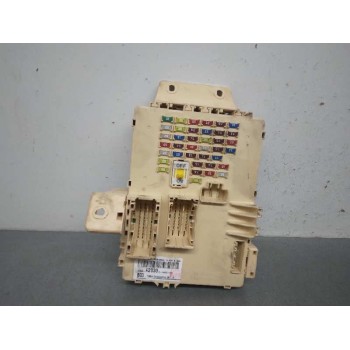 CAJA RELES / FUSIBLES 91950A203013 