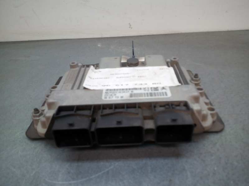 Recambio de centralita motor uce para citroën c4 coupe vtr plus referencia OEM IAM 9661773380 0281011863 