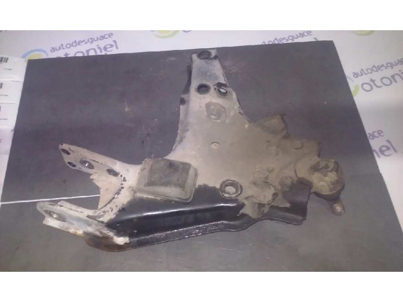 Recambio de brazo suspension inferior delantero izquierdo para nissan terrano/terrano.ii (r20) 2.7 turbodiesel referencia OEM IA
