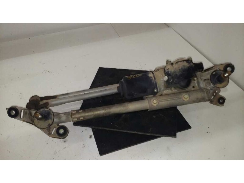 Recambio de motor limpia delantero para honda fr-v (be) 1.7 referencia OEM IAM 562432238  