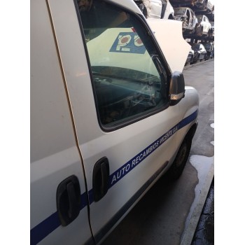 Recambio de puerta delantera derecha para fiat doblo autobús (263_) 1.6 d multijet (263axd1b) referencia OEM IAM 51810549  