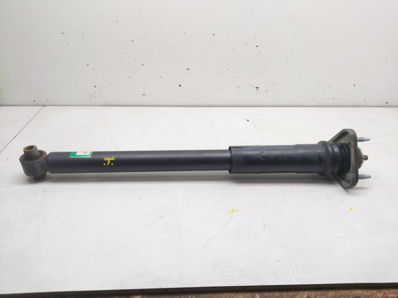 Recambio de amortiguador trasero izquierdo para lexus is iii (_e3_) 300h (ave30_) referencia OEM IAM 4853053340  