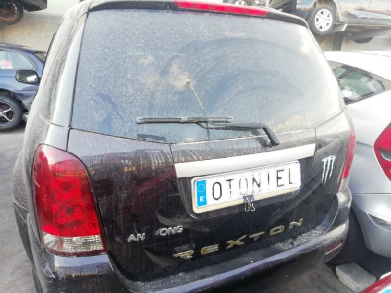 Recambio de porton trasero para ssangyong rexton 2.7 turbodiesel cat referencia OEM IAM   