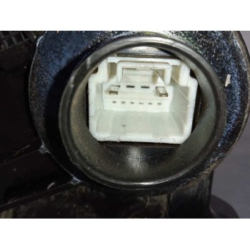 Recambio de cerradura puerta delantera derecha para toyota auris luna referencia OEM IAM A046693  2 PINS
