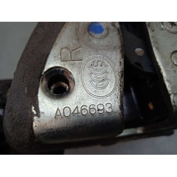 Recambio de cerradura puerta delantera derecha para toyota auris luna referencia OEM IAM A046693  2 PINS