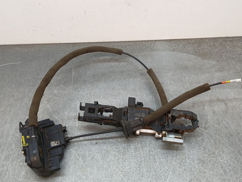 Recambio de cerradura puerta delantera derecha para renault koleos i (hy_) 2.0 dci (hy0k) referencia OEM IAM P32MFRC  