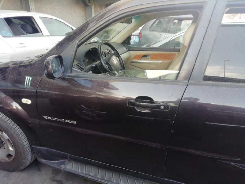 Recambio de puerta delantera izquierda para ssangyong rexton 2.7 turbodiesel cat referencia OEM IAM 6200108102  6200108102